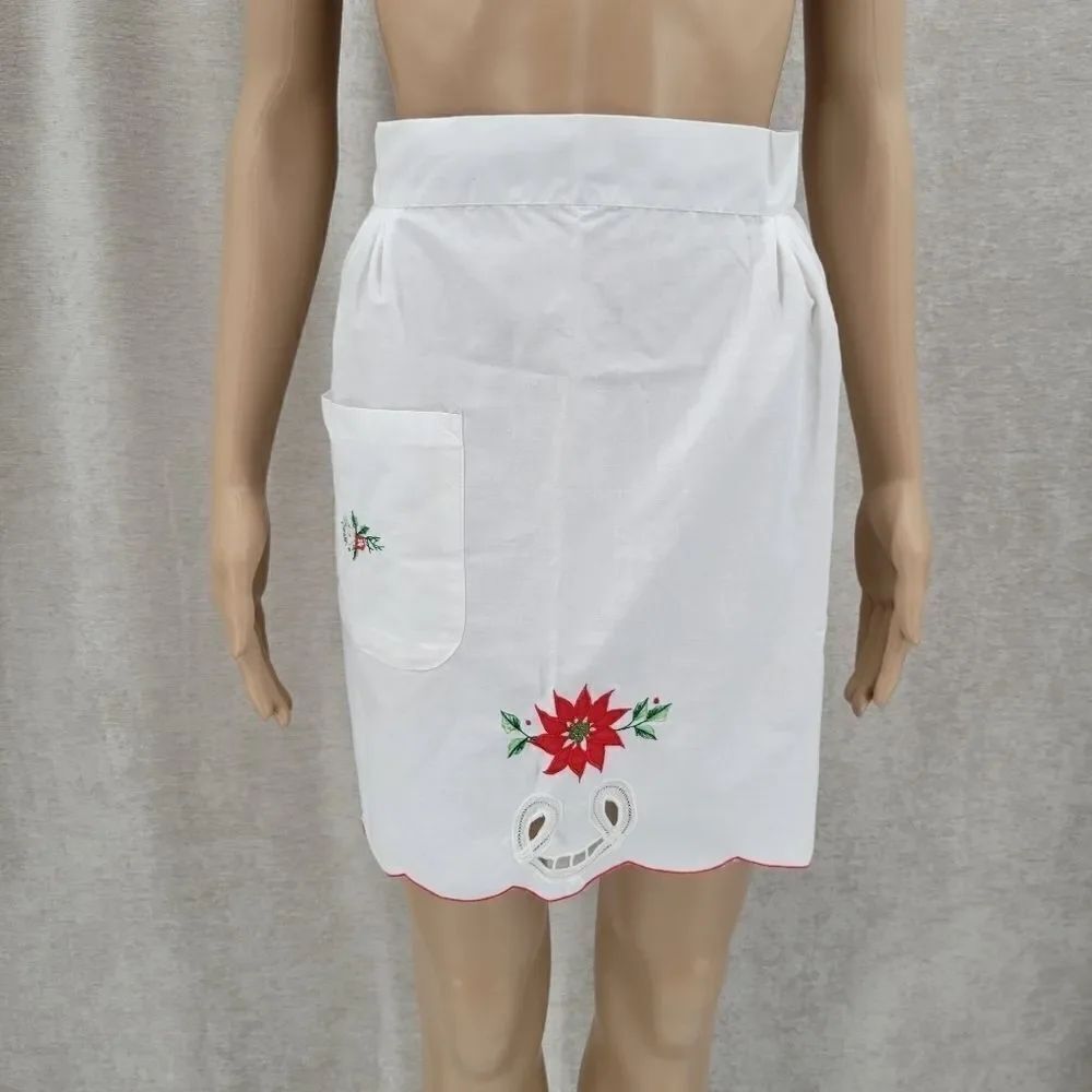 VINTAGE Holiday Waist Apron White with Red Poinsettia